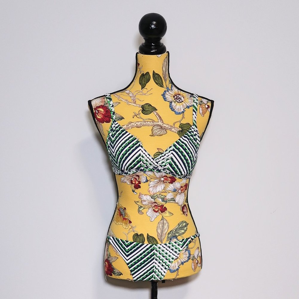 BCBGMaxAzria Swim Kelly Tribal Print Bikini Set Medium